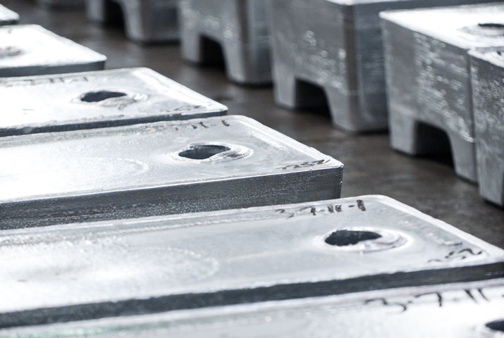 Products - jumbo zinc ingots 2